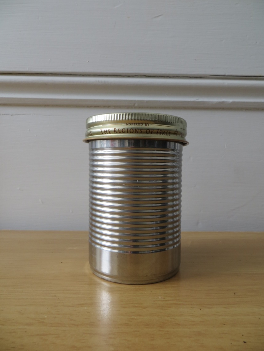 Upcycling tin can